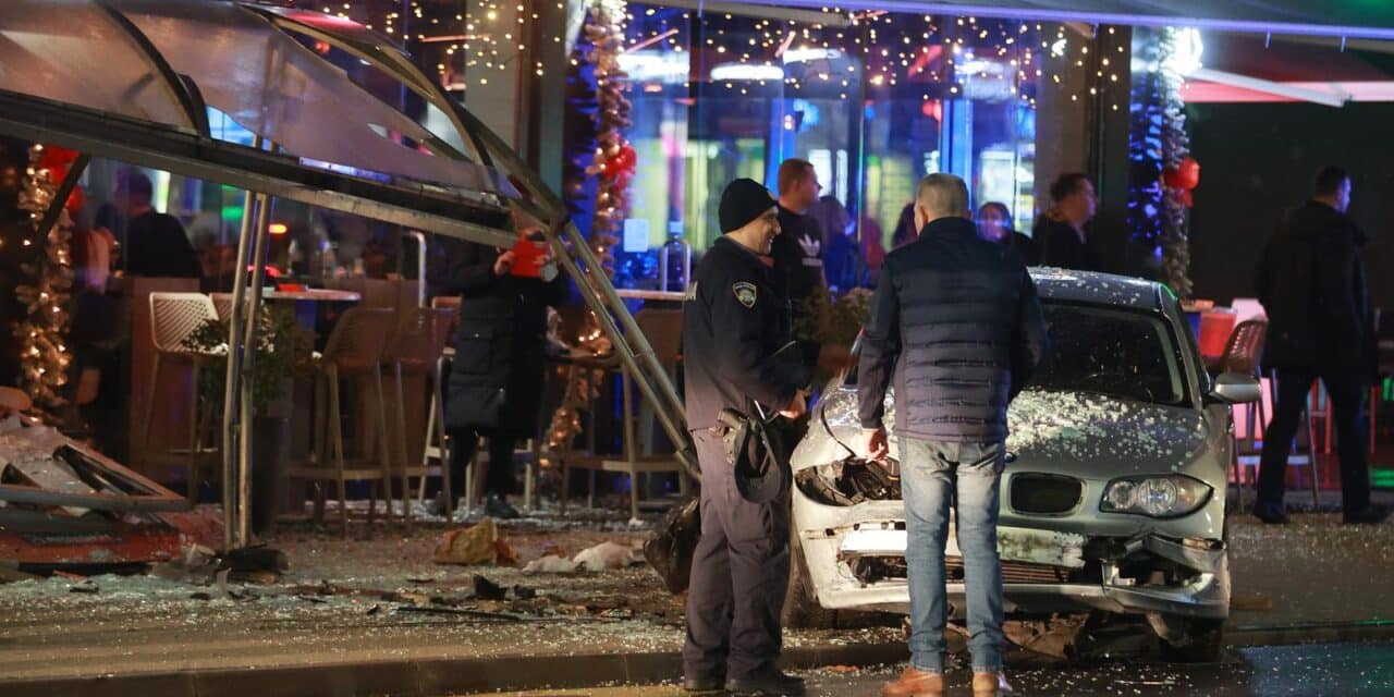 Kaos u centru Osijeka: BMW-om pokosio autobusnu stanicu,