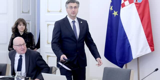 Zagreb: Na 209. sjednici Vlade o poduzetim mjerama protiv koronavirusa