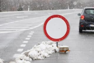 promet gužva znak snijeg zabrana