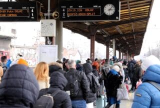 Zagreb: Željezničke karte za Split gotovo rasprodane, HŽ uveo dodatne linije