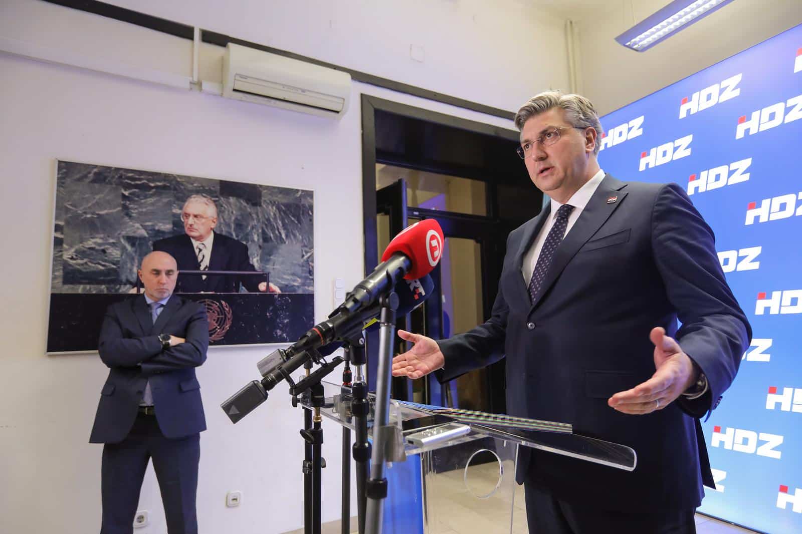 Zagreb: Andrej Plenović dao je izjavu medijima nakon sjednice Predsjedništva HDZ-a