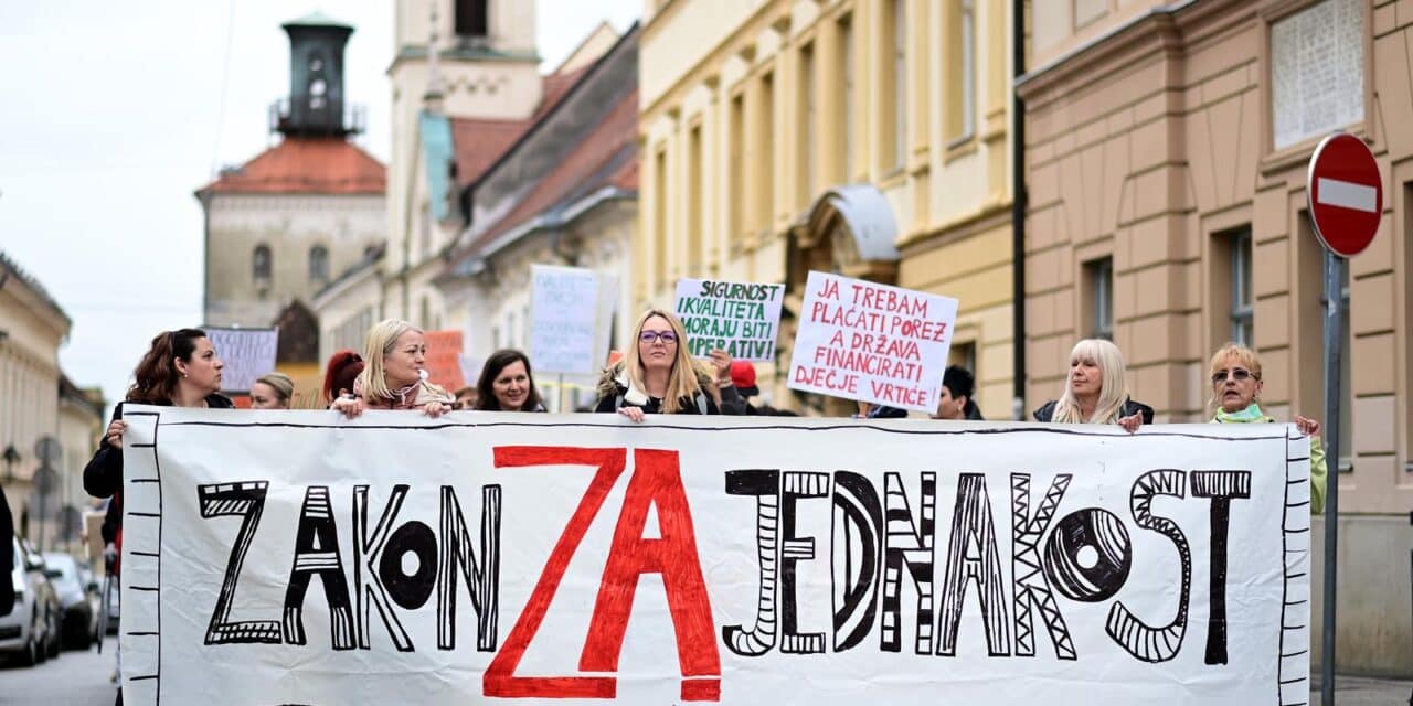 Zagreb: Odgojitelji i zaposleni u vrtićima prosvjedovali na Trgu svetog Marka