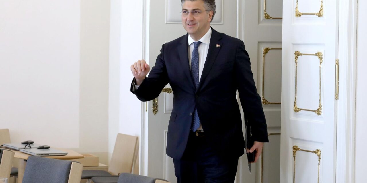 Zagreb: Andrej Plenković primio članove Viteškog alkarskog društva