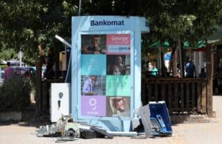 Zagreb: U Gajnicama eksplozivom raznesen bankomat