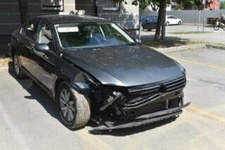 Zareb: Sudar dva auta na Vrbanima, auto nakon sudara završio u hidrantu