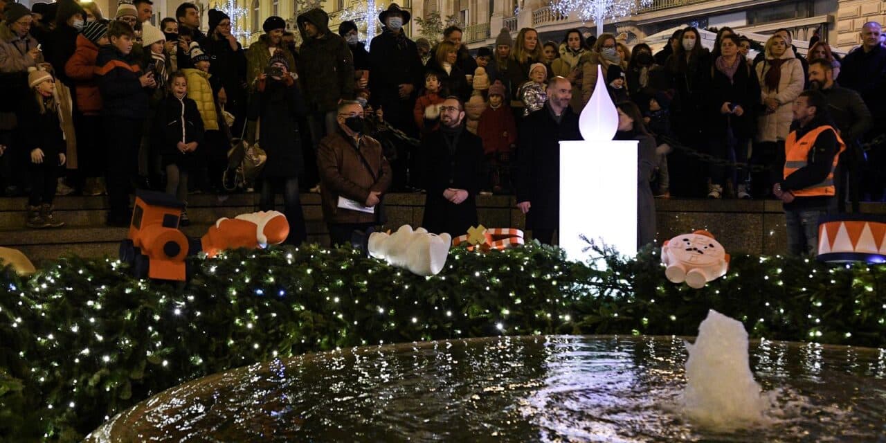 Zagreb: Na Manduševcu zapaljena prva adventska svijeća