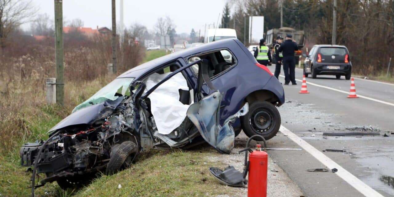 Žažina: Jedna osoba poginula u sudaru automobila i kamiona