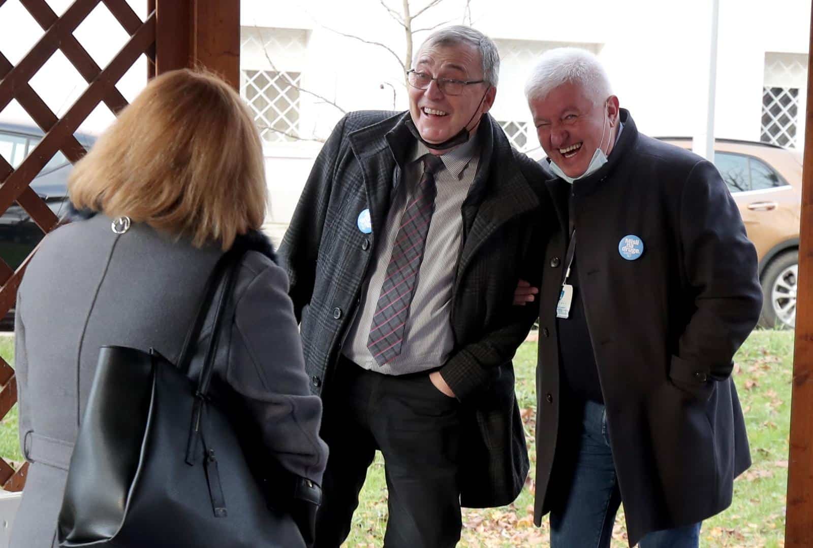 Zagreb: Šostar i Capak uzbuđeni zbog prvog cijepljenja protiv COVID-a u Hrvatskoj