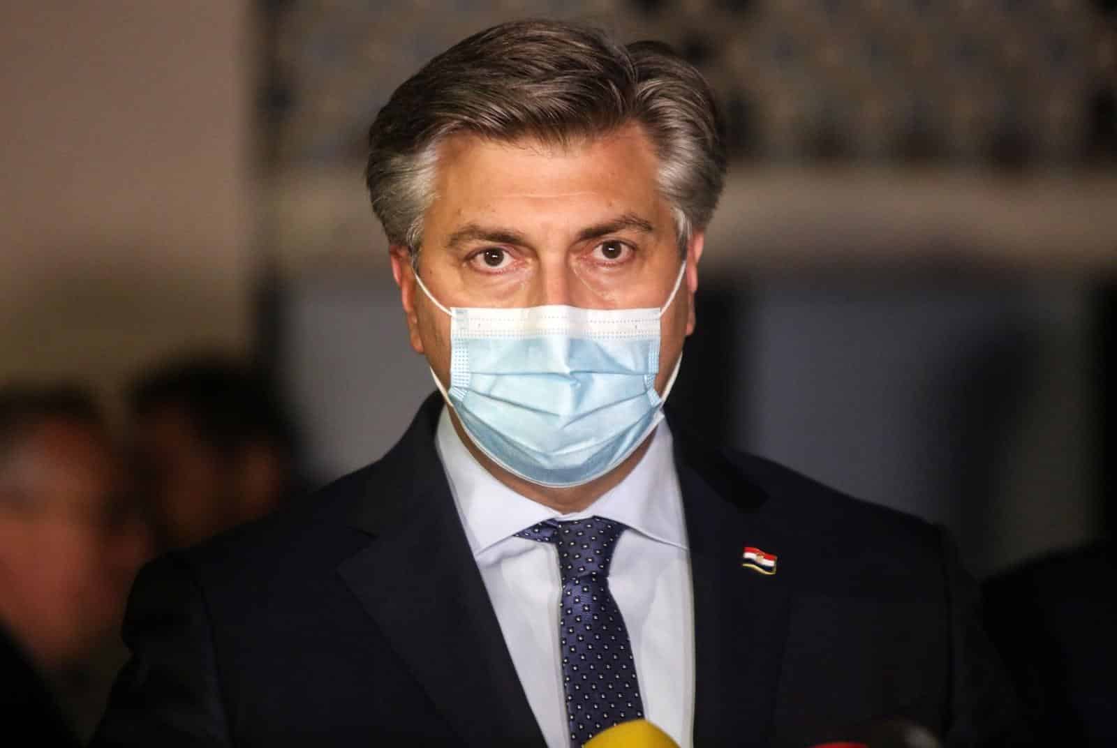 Zagreb: Andrej Plenković obratio se medijima nakon sjednice Predsjedništva HDZ-a