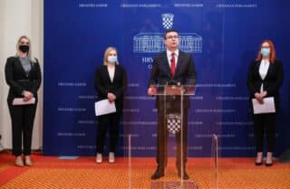 Zagreb: Klub zastupnika SDP-a o  problemima u osječkoj i virovitičkoj šečerani