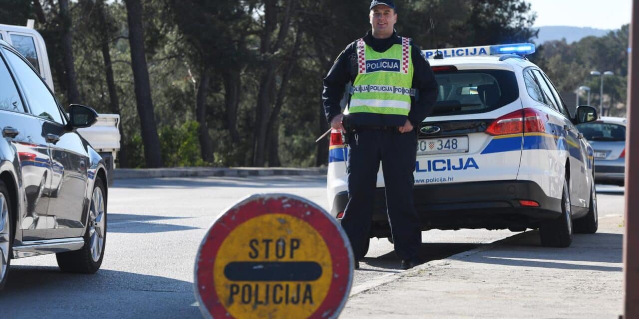 Pojačane policijske ophodnje uoči današnjeg susreta Šibenika i Hajduka