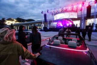 Zagreb: Kawasaki 3P održao drive-in koncert na parkingu aerodroma