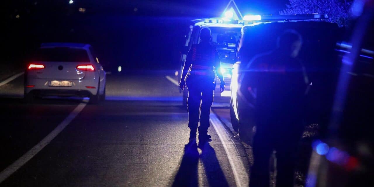 Jedna osoba poginula u izlijetanju motora s ceste