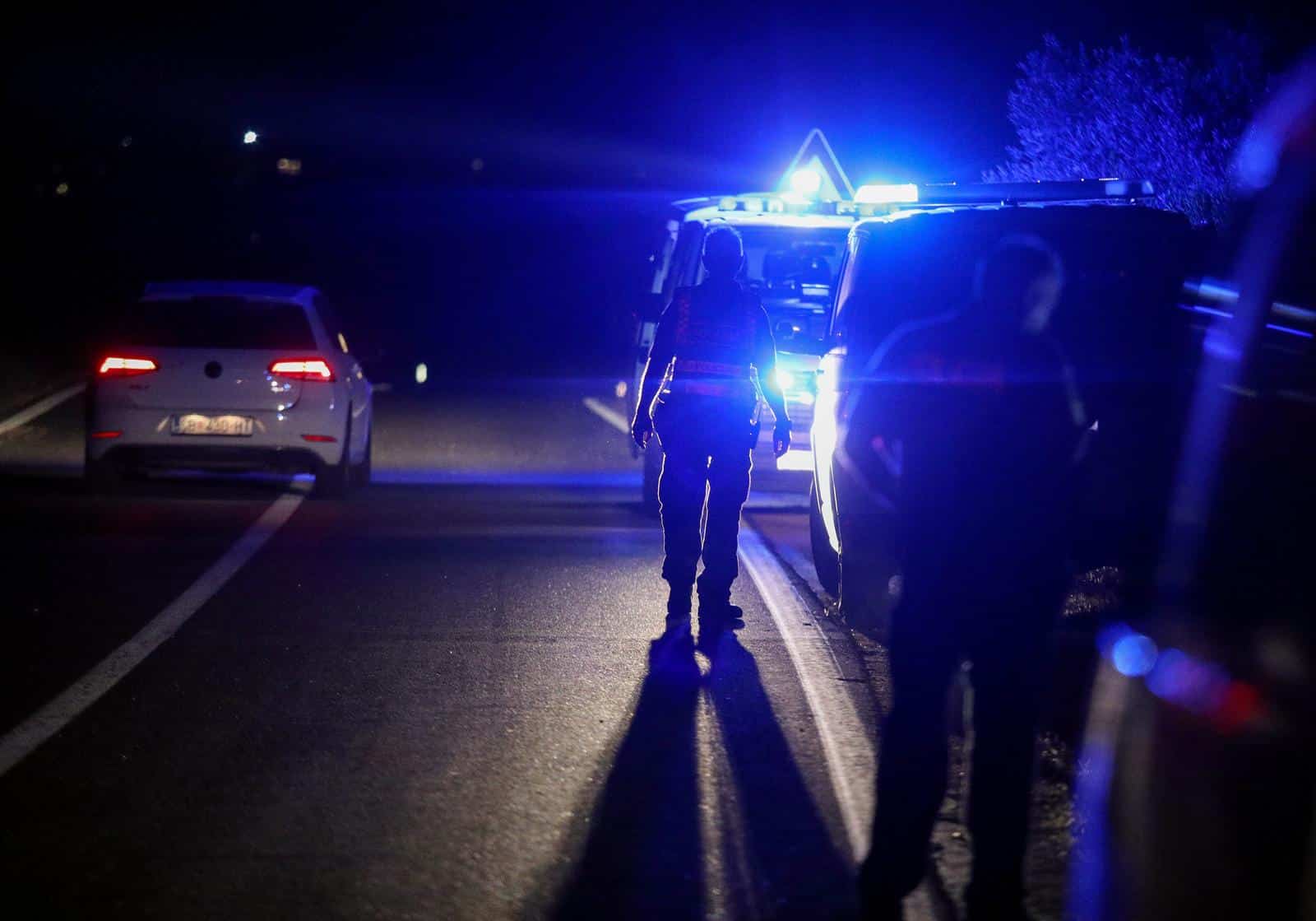 Jedna osoba poginula u izlijetanju motora s ceste