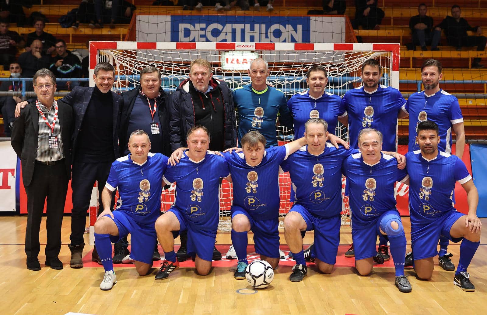 Dva kapetana: Revijalna utakmica u čast otišlih velikana nogometa i hakla, Zlatka Kranjčara i Duška Popovskog