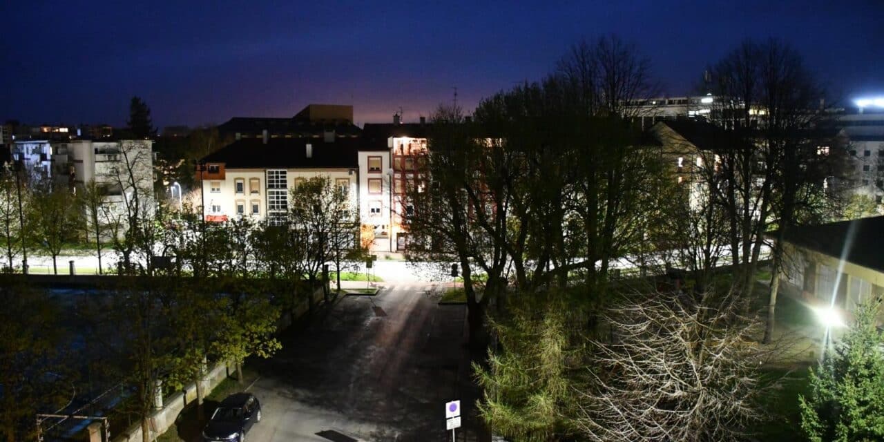 Sisak: Kao podrška stanovnicima Italije ulicama odjekivala pjesma Tota Cutugna