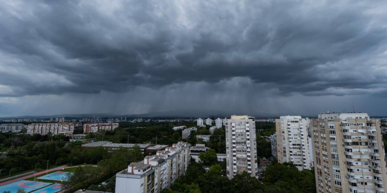 PXL_300521_33077807