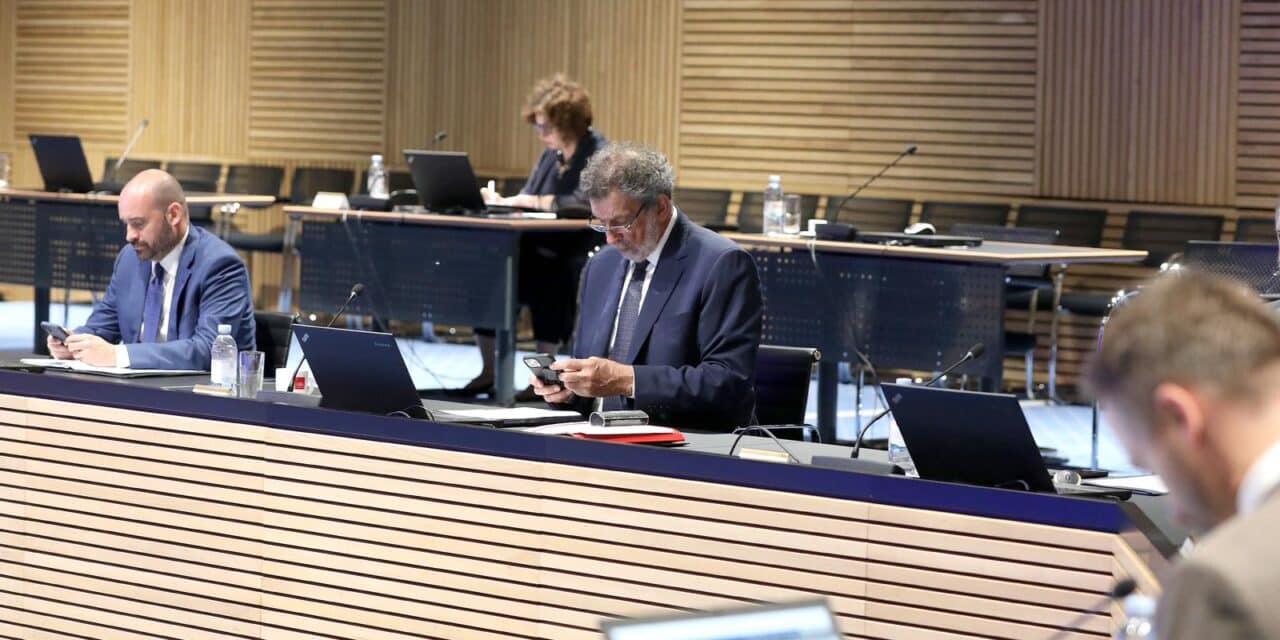 radovan fuchs vlada rh