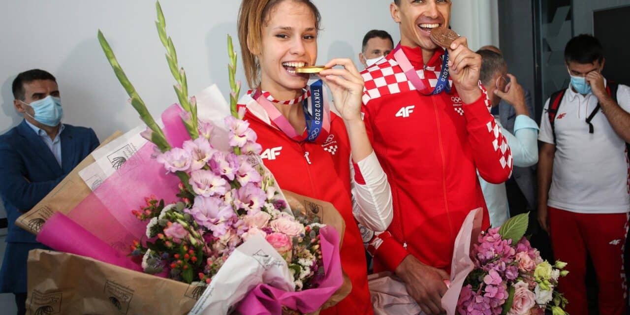 Svečani doček prvih osvajača olimpijskih medalja, Matee Jelić i Tonija Kaneta