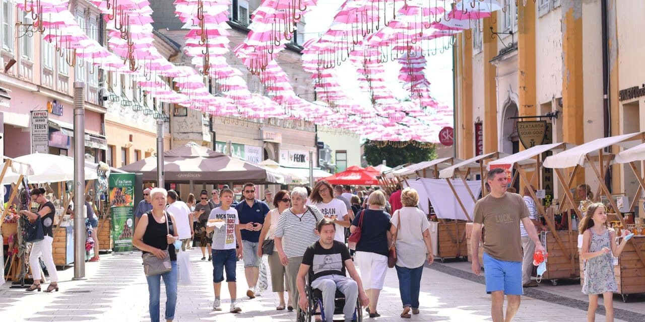 Čakovec: Gradonačelnica Ljerka Cividini obišla štandove na Porcijunkulovom