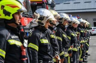U Zagrebu vatrogasci sirenama odali počast poginulima na Kornatima