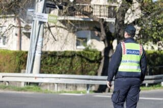 Zagreb: Očevid na mjestu prometne nesreće u Ježdovečkoj ulici