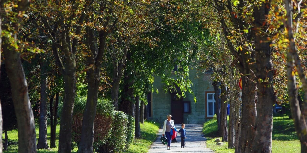 Duga Resa: Šetnica u Parku dr. Franje Tuđmana