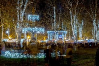 Zagreb: Paljenjem lampica na Zrinjevcu svečano otvoren Advent 2019.