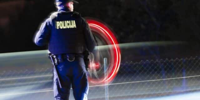 PXL_301122_97185577-696×435