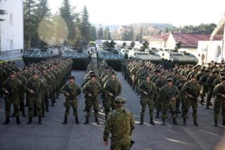 Knin: Hrvatski vojnici u vojarni Pauci ispraćeni u Republiku Litvu
