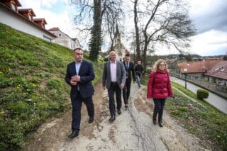 Krapina: Ministar Bačić i gradonačelnik Gregurović obišli radove na sanaciji klizišta