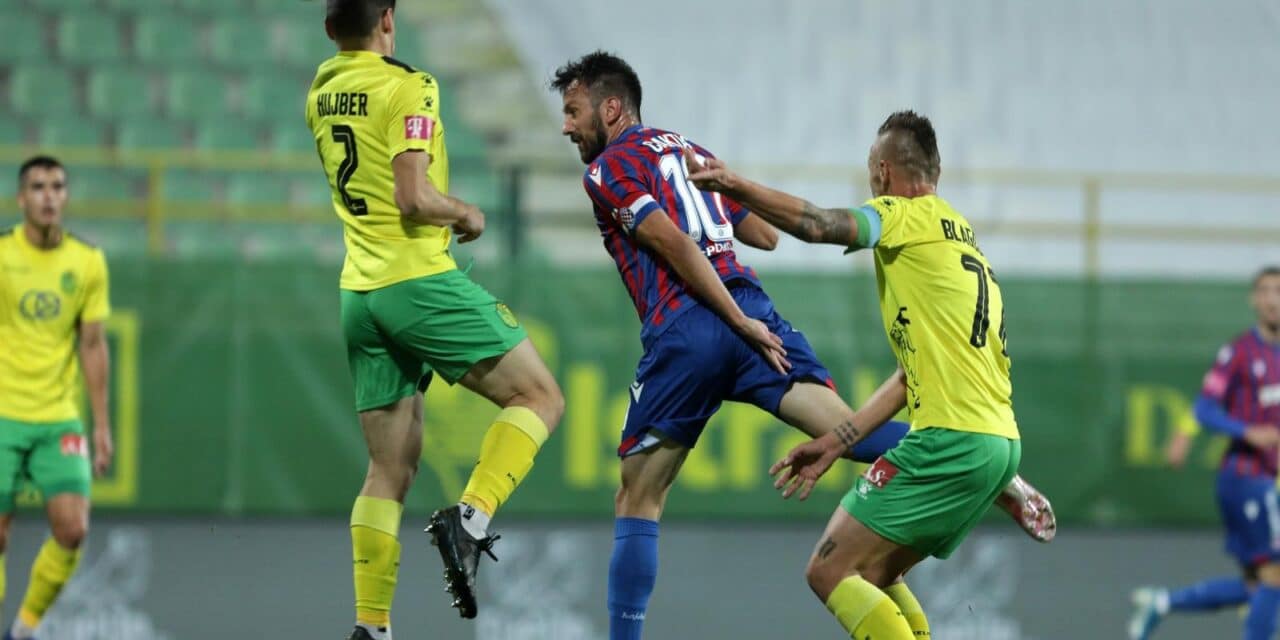Susret Istre i Hajduka u 10. kolu HT Prve lige