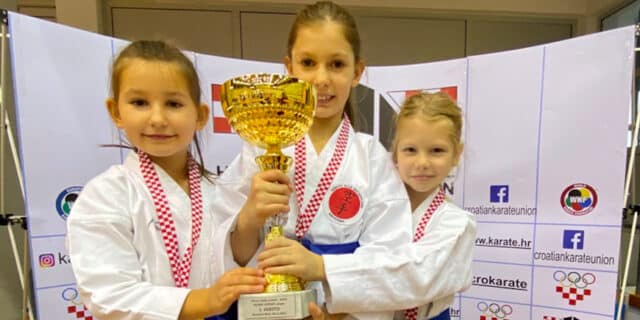 Prvakinje_Hrvatske_Rita_Golubić_Temia_Palinkaš_Lucija_Ferenček