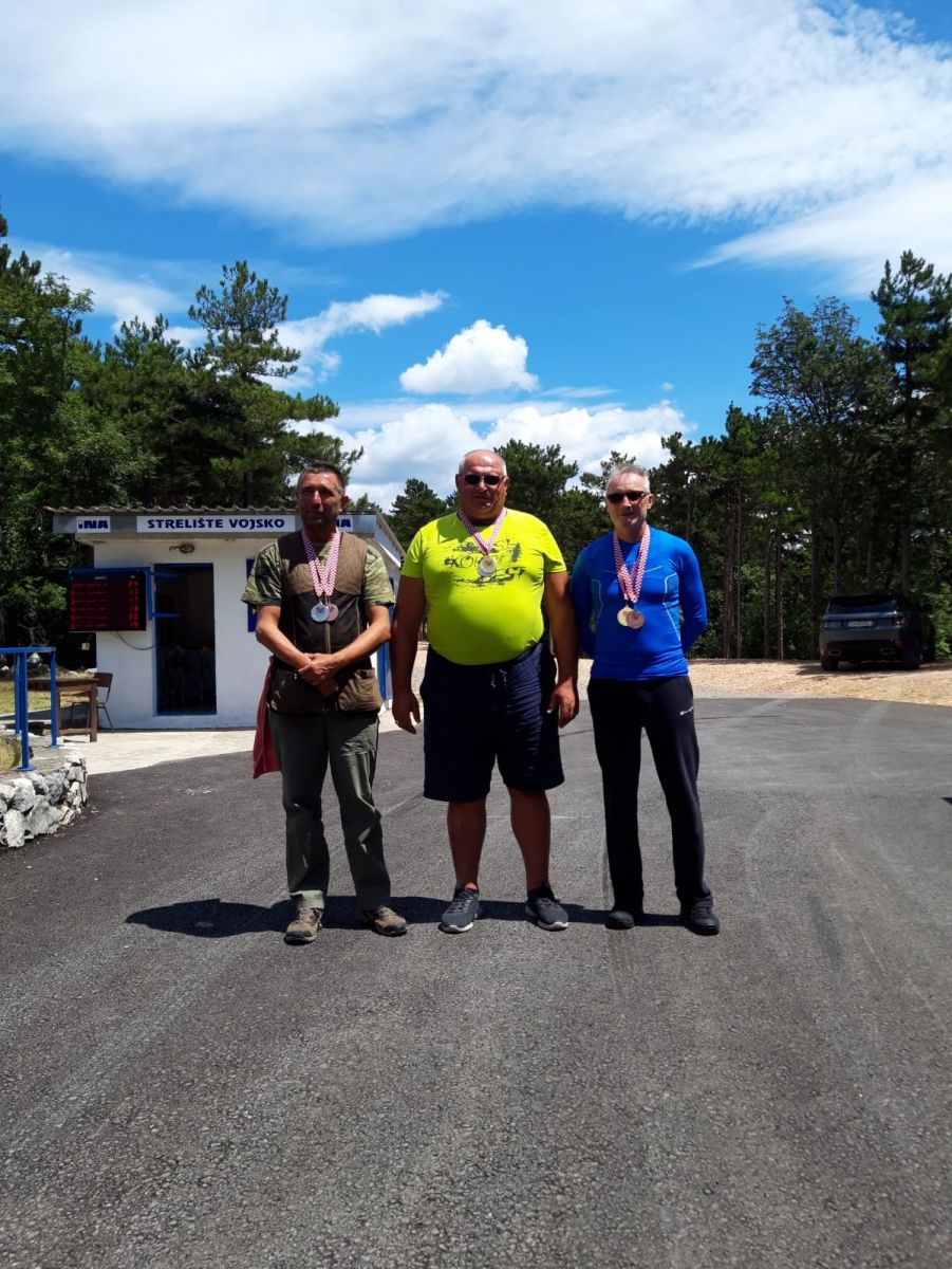 a8c2bb04-91d2-46a5-b98e-cf49c1bf8adb