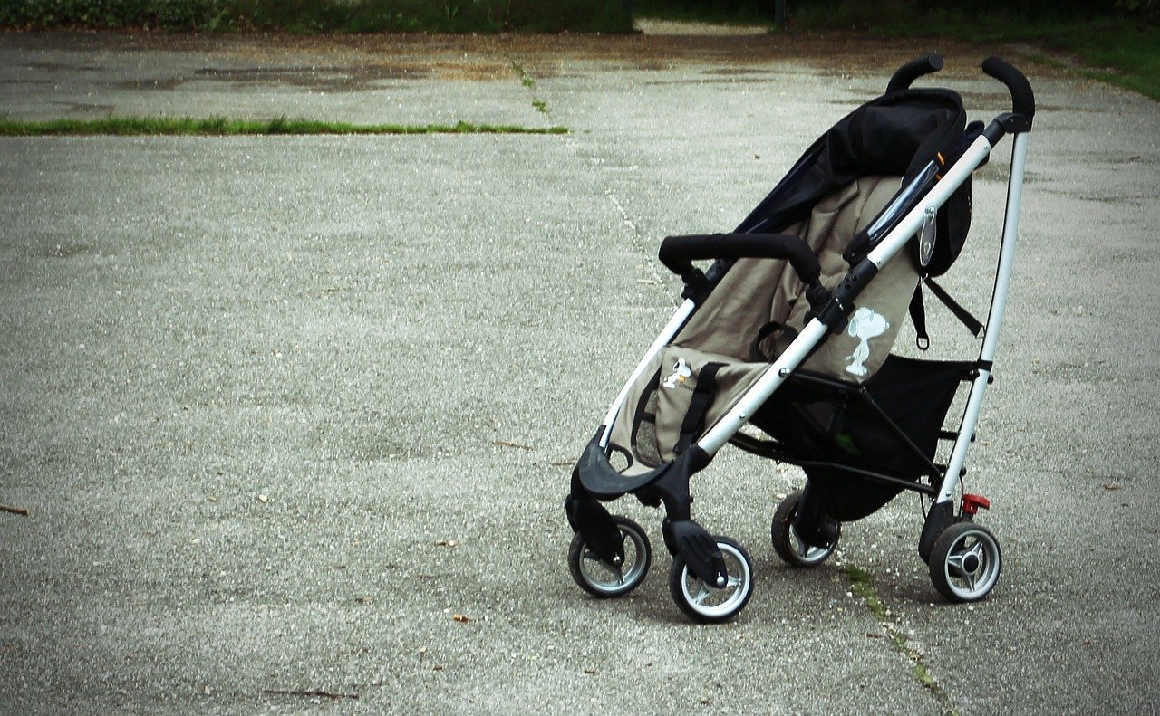 baby-carriage-337698_1280