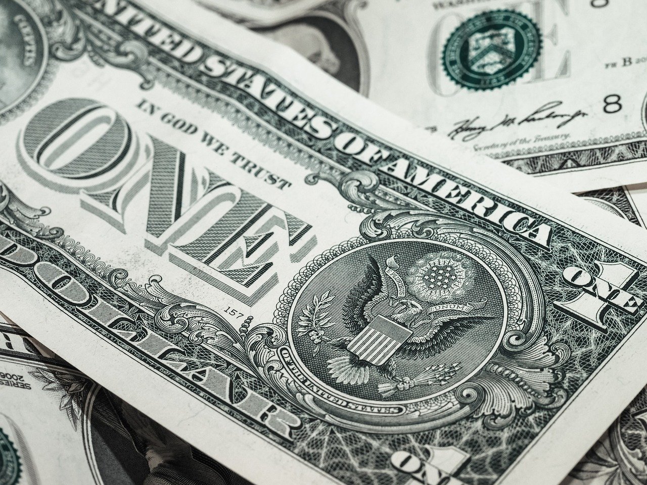 novac dolar