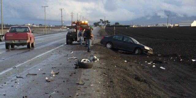 car-accident-1921347_1280