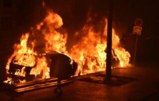 cars.burning.paris_.afp_
