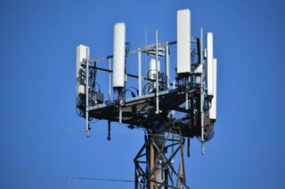 cell-tower-5390644_1920