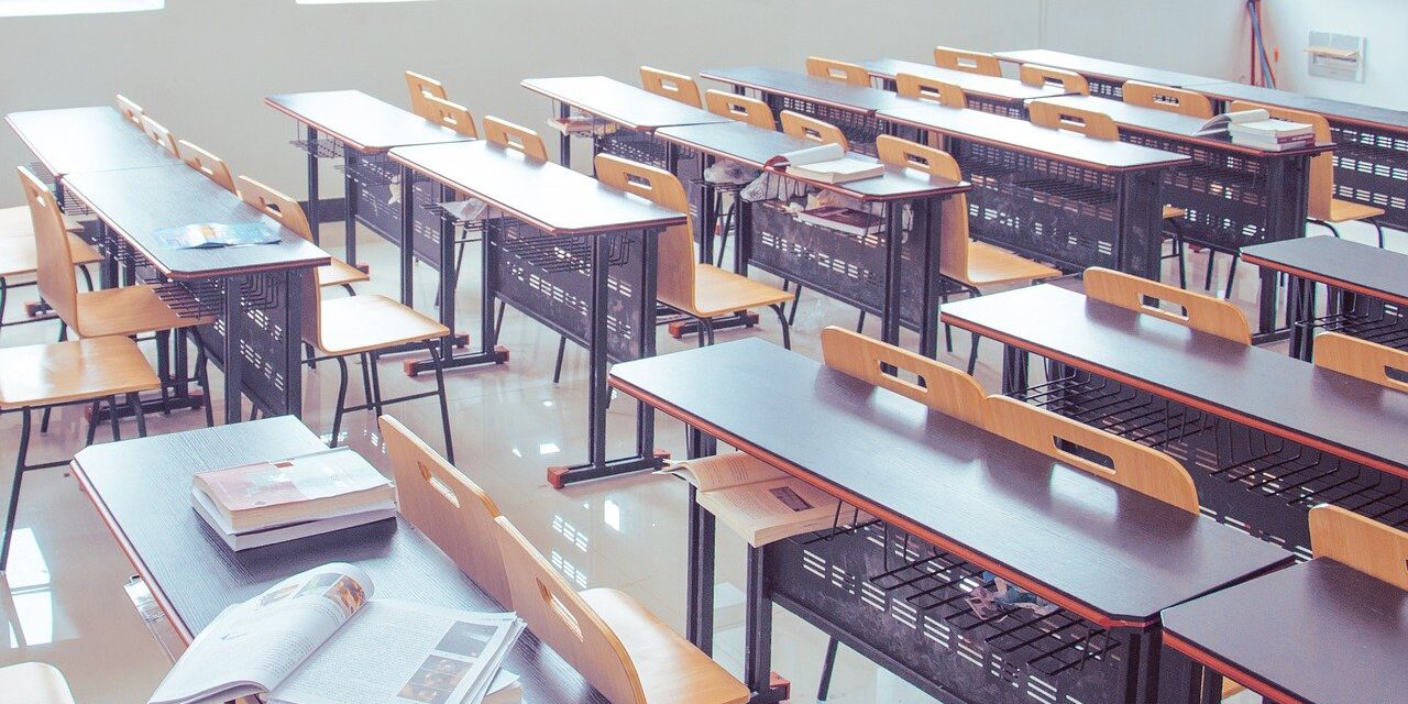 classroom-2787754_1280