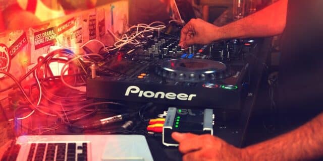 club-1869222_960_720