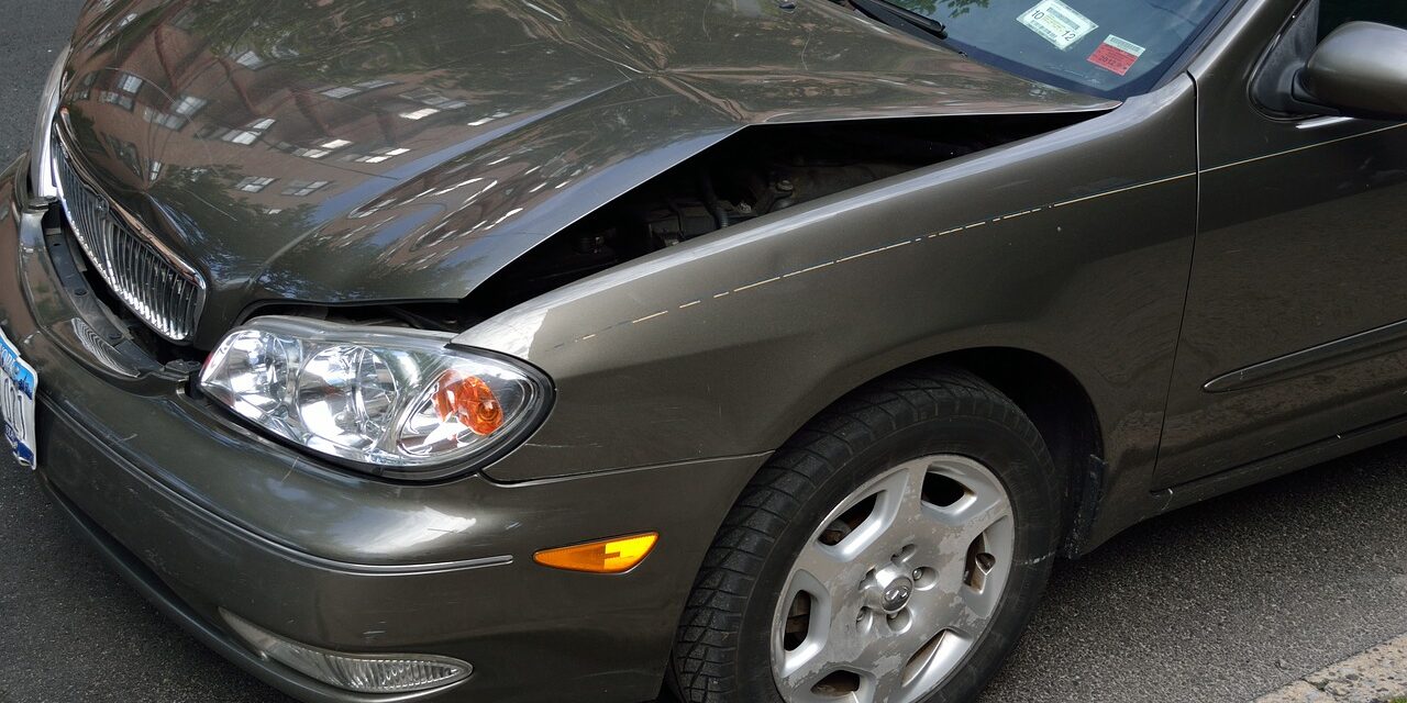 crashed-car-2727666_1280
