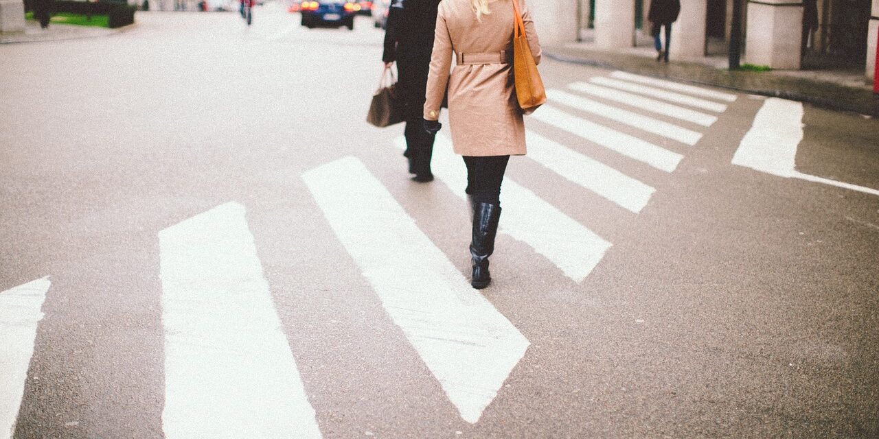 crossing-801713_1280