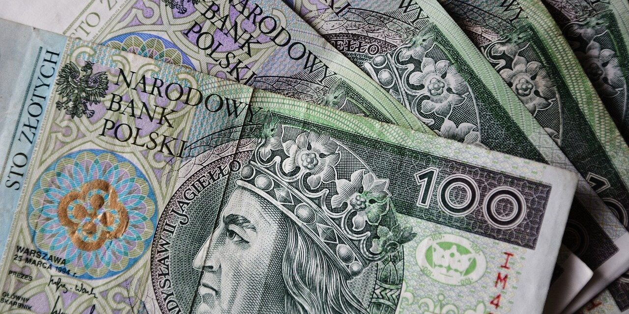 euro-banknotes-3212757_1280