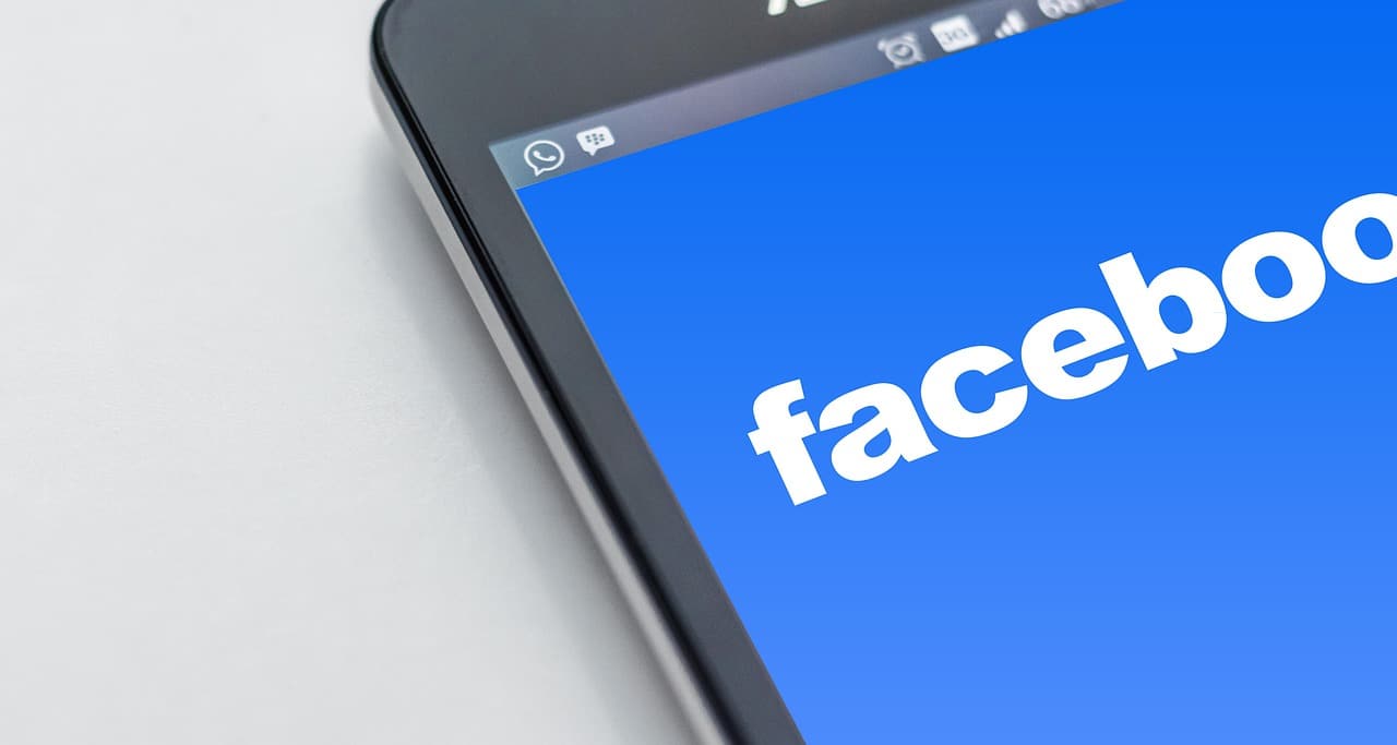 facebook-g4110b9dd8_1280