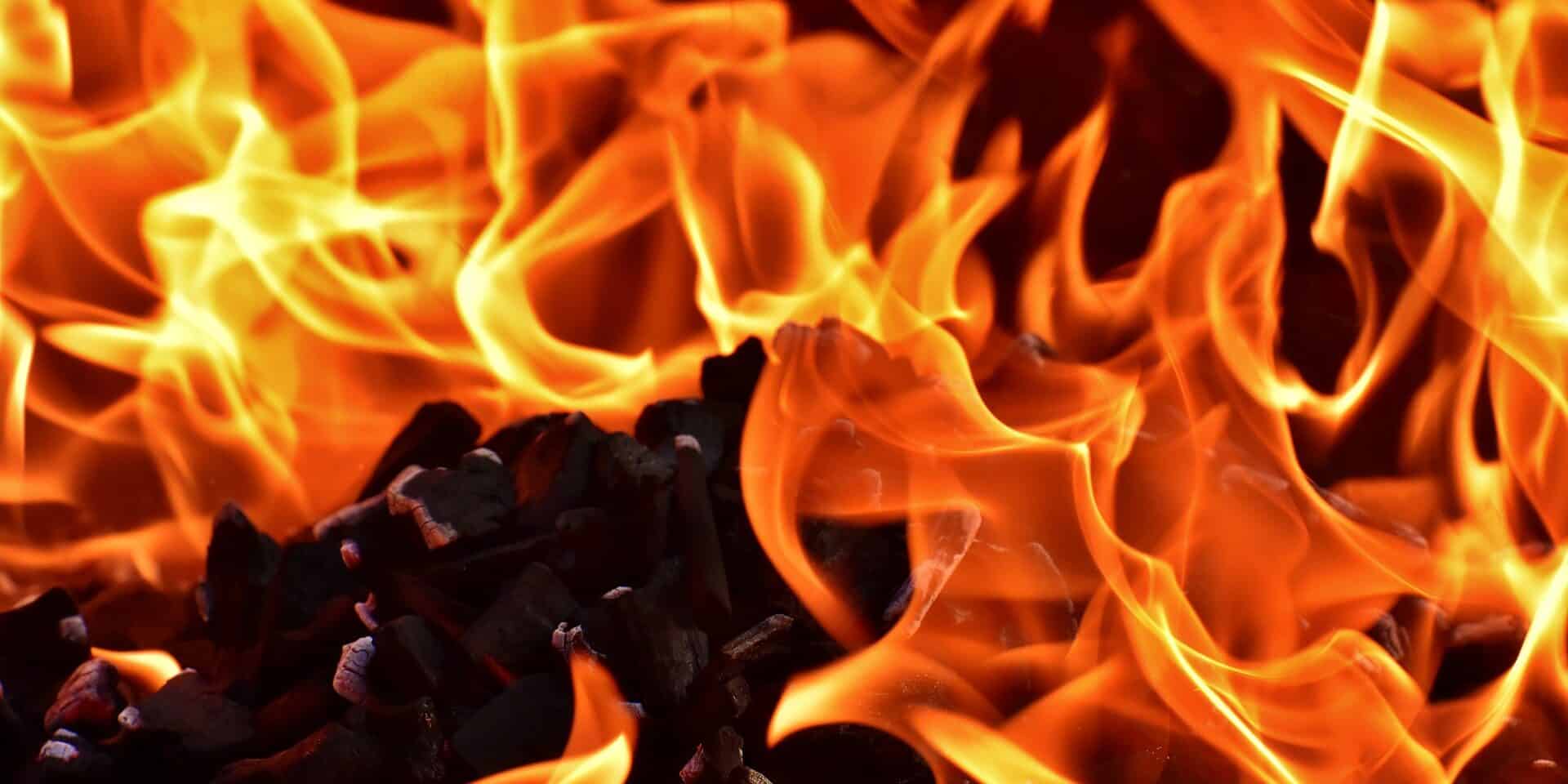 fire-3478889_1920