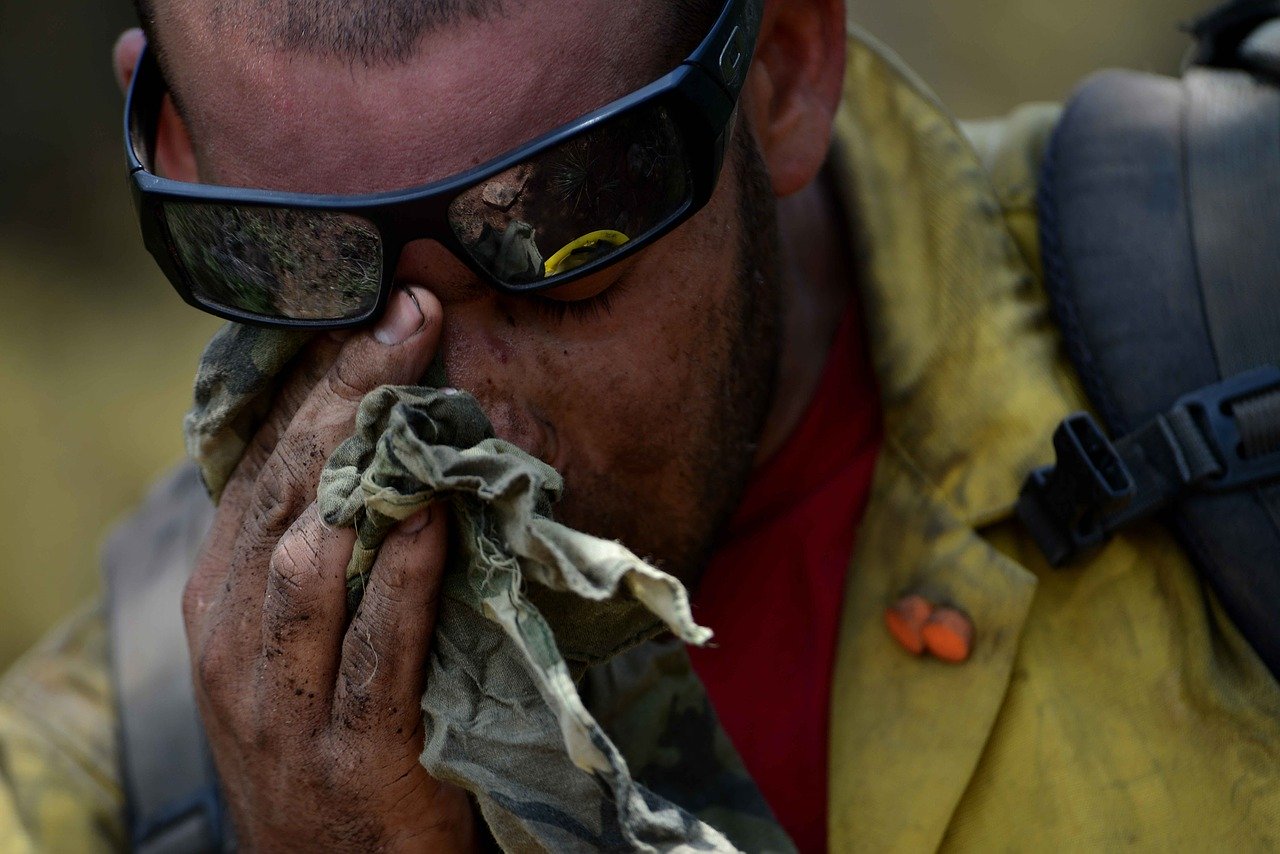 firefighter-383883_1280