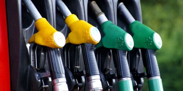 fuel-1596622_960_720-Custom