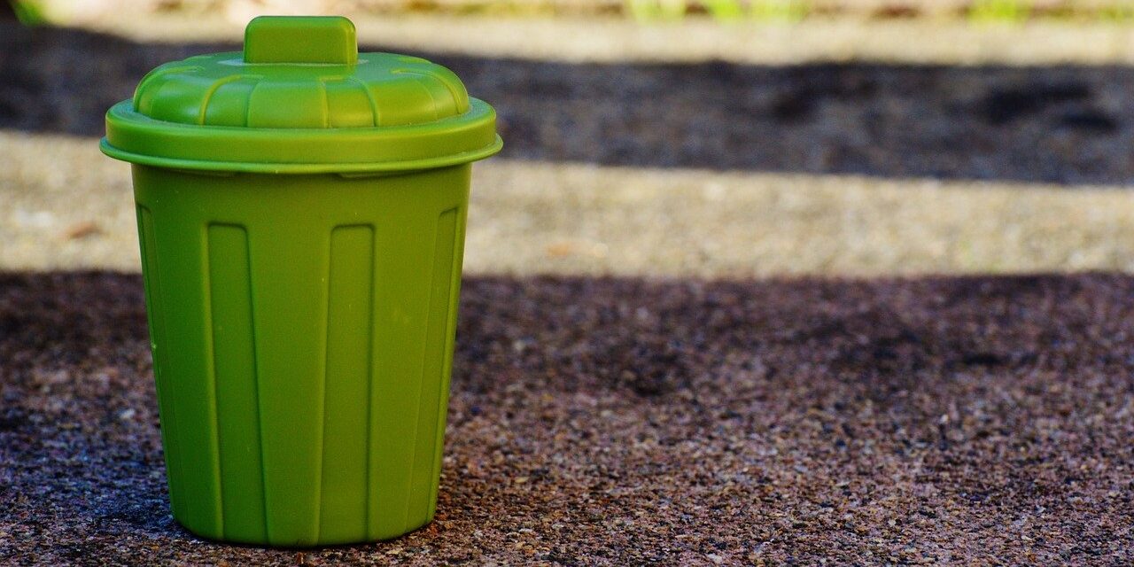 garbage-can-1111448_1280