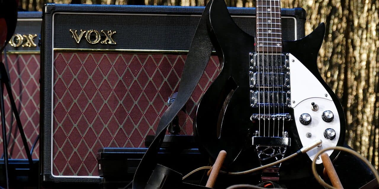 guitar-3131893_1280